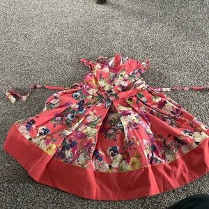 Petite Amalie size 6 coral/floral dress